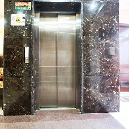 Capital O 23188 Glory Villa Ню Делхи Екстериор снимка