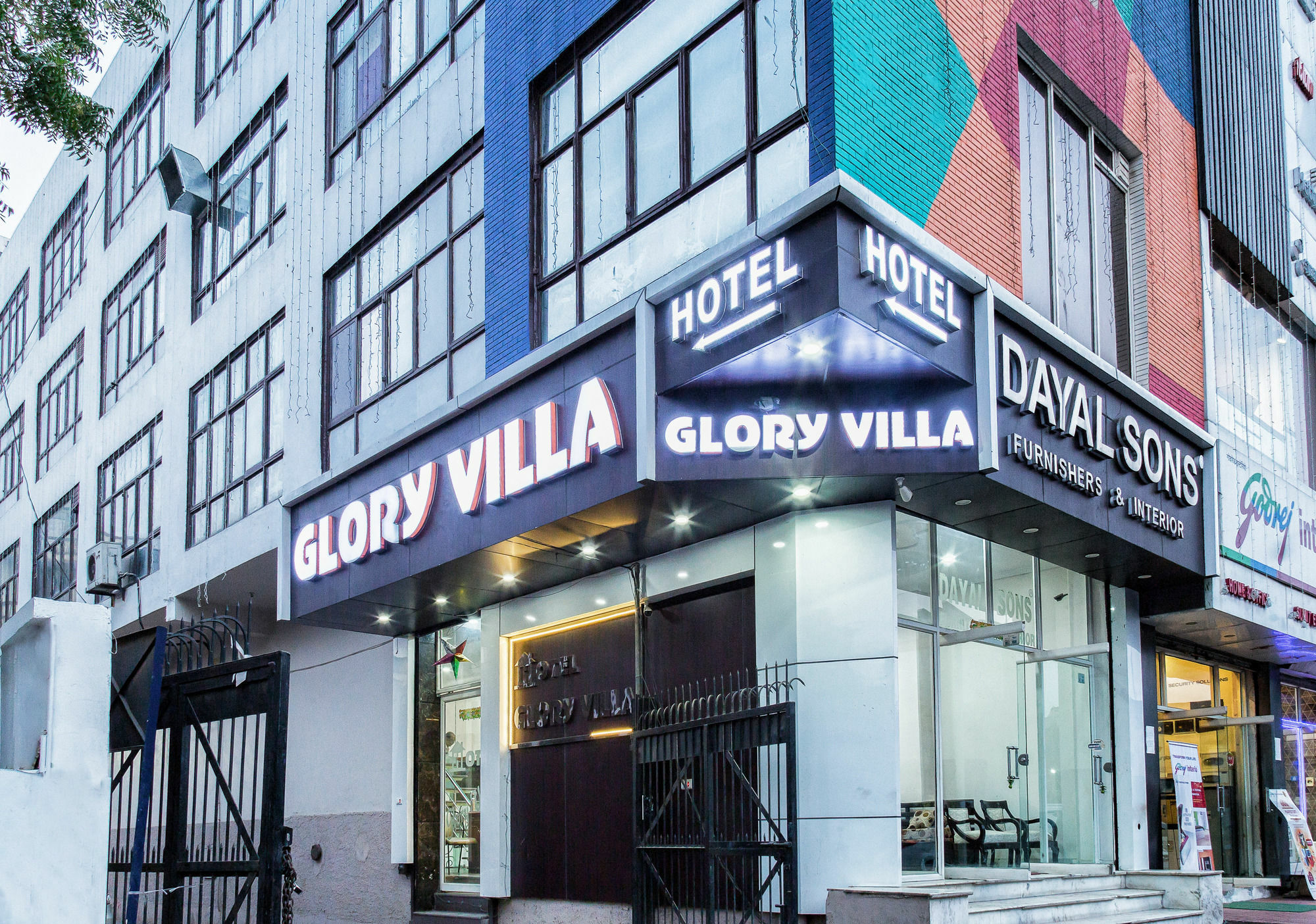 Capital O 23188 Glory Villa Ню Делхи Екстериор снимка